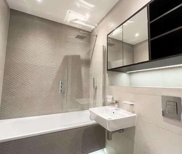 Woking, Surrey, GU21 - Photo 2