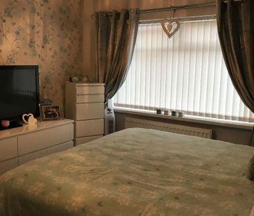 3 bedroom semi-detached house to rent - Photo 5