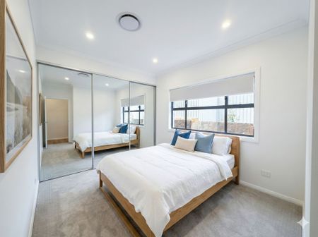 BRAND NEW LUXURY LIVING WITH MOUNTAIN VIEWS! - Photo 5