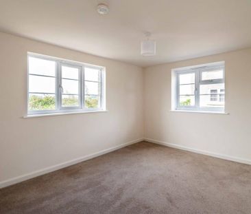 3 bedroom detached house to rent - Photo 2