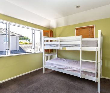 Burnside – Semi Furnished, 3 Bed/2 Bath Family Home, Ideal Location - Photo 6