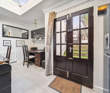 Linden Gardens, W4 2EG, London - Photo 3