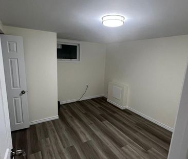 For Lease - 259 MCNAY Street, London East, Ontario - Photo 2