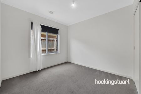 1 Cloverfield Crescent, - Photo 4