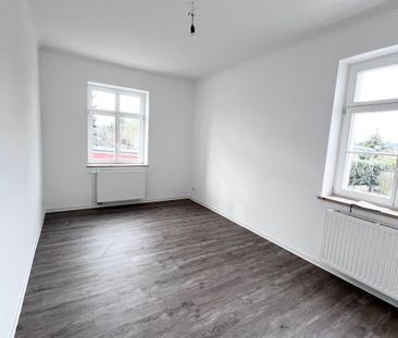 Renovierung einer herrlichen 2-Raum-Wohnung mit Gartenanteil! - Foto 2