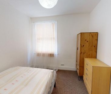 1 bedroom in a house share to rent - Photo 6