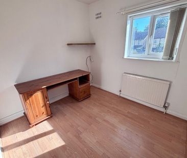 Woodcroft Avenue, HULL - Photo 4