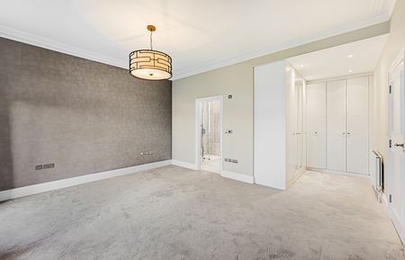 Gloucester Road, SW7, London - Photo 4