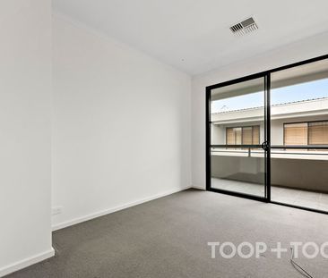 City Living at Its Best! - Photo 4