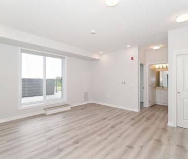 For Lease - 1350 HEMLOCK Road Unit# 511, Manor Park - Cardinal Glen... - Photo 1