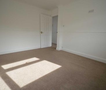 4 bedroom detached house to rent - Photo 4