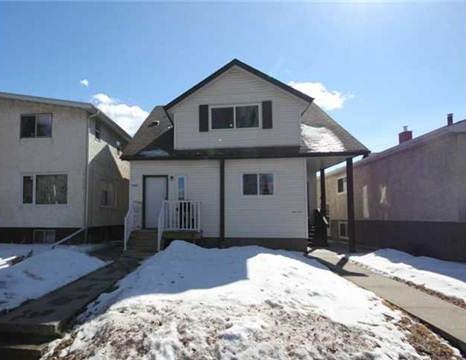 Utilities included!!! Whyte Ave, Quiet, Clean*Private Washer and Dryer! | 10831-80 AVE UNIT 4, Edmonton - Photo 1