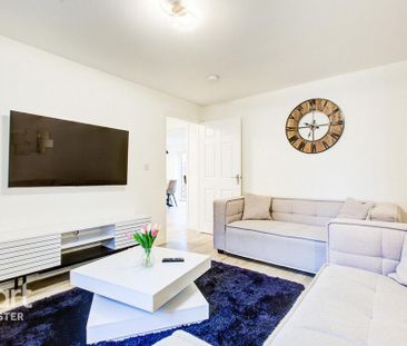 1 bedroom in a house share to rent - Photo 2