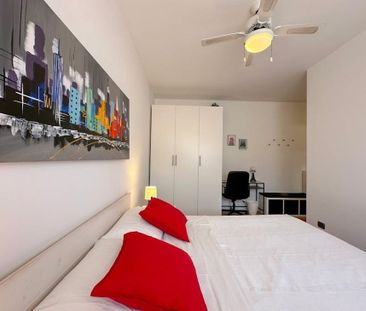 Via Alberto Lupo, Rome, Lazio 00173 - Photo 6