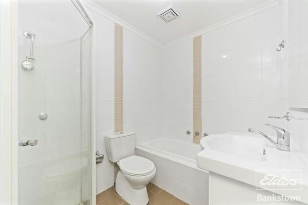 TOP FLOOR APARTMENT - Photo 1