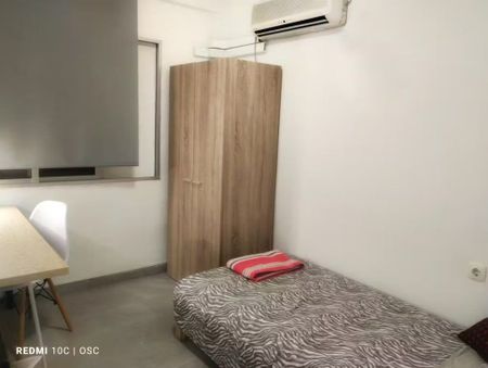 Calle Primavera, Sevilla, Andalusia 41009 - Photo 3