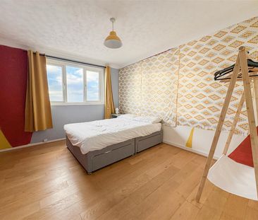 Marina, St. Leonards, TN38 0BU - Photo 5