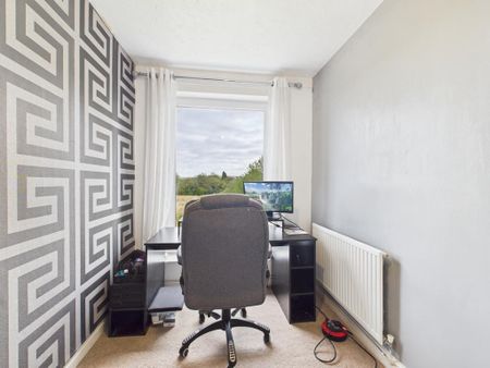 2 bedroom semi-detached house to rent - Photo 4