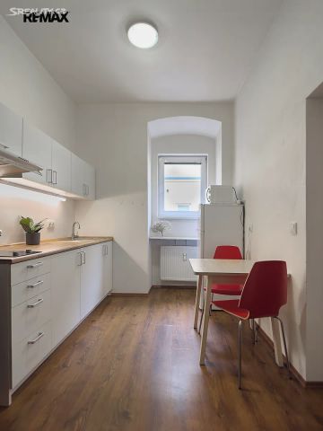 Pronájem bytu 1+1 29 m² - Photo 2