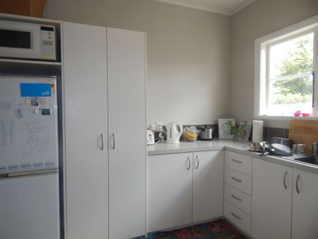 2 Bedroom, Waterloo - Photo 2