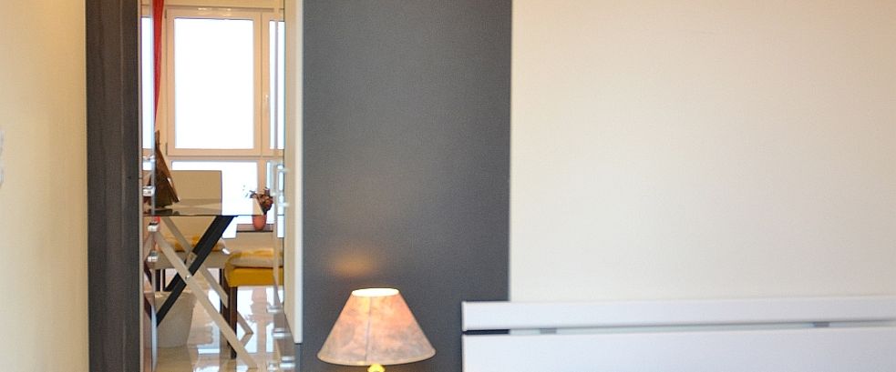 Stilvoll zu Hause: Charmante Wohnung mit Balkon - Video Online - Photo 1