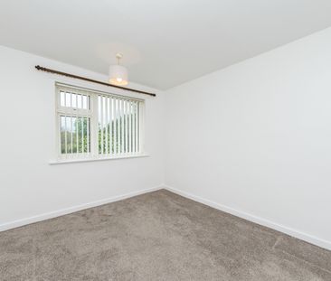 ST LEONARDS AVENUE THRYBERGH S65 4DH - Photo 3