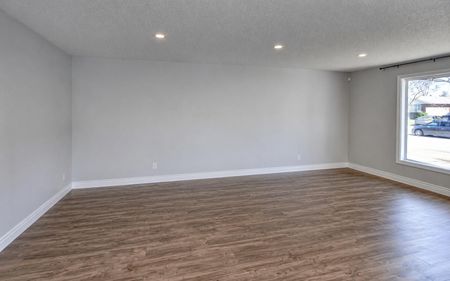For Lease - 23 Barrett Crescent, London South, Ontario - Photo 4