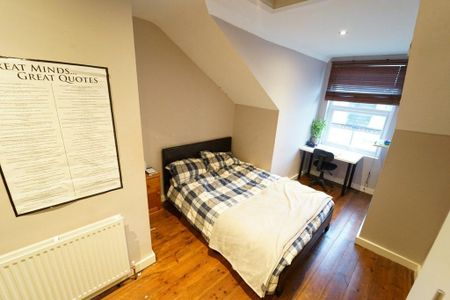 4 bedroom house to rent - Photo 3