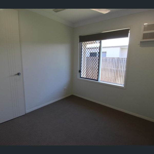 147 Kennard Circuit, Bushland Beach QLD 4818 - House For Rent | Domain - Photo 1