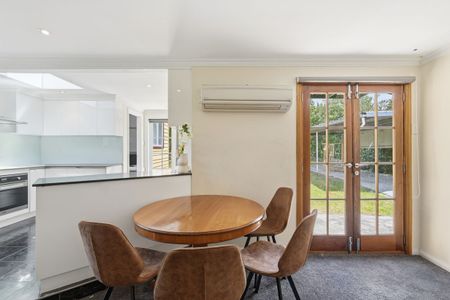 Charming 4-Bedroom Home in Rosetta - Photo 3