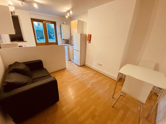 1 bedroom apartment to rent - Photo 1