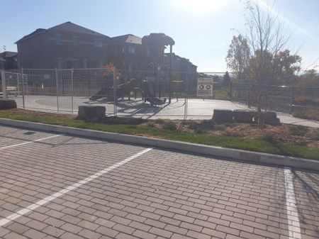 For Lease - 150 Matawin Lane, Richmond Hill, Ontario - Photo 3