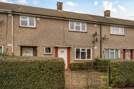 3 bedroom terraced house to rent - Photo 5