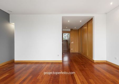 Moradia em Banda T3+1