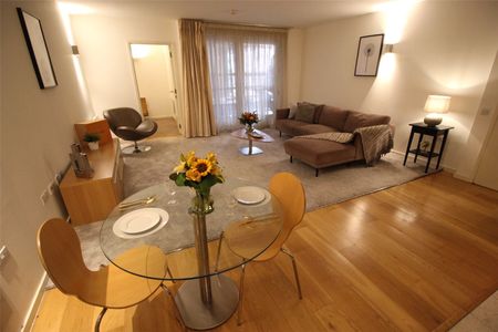 Skyline Central, 50 Goulden Street, Manchester City Centre, Greater Manchester, M4 5EH - Photo 2