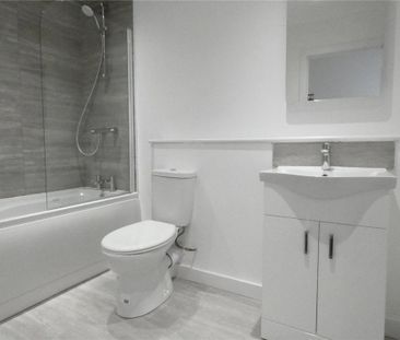 3 bedroom apartment to rent - Photo 3