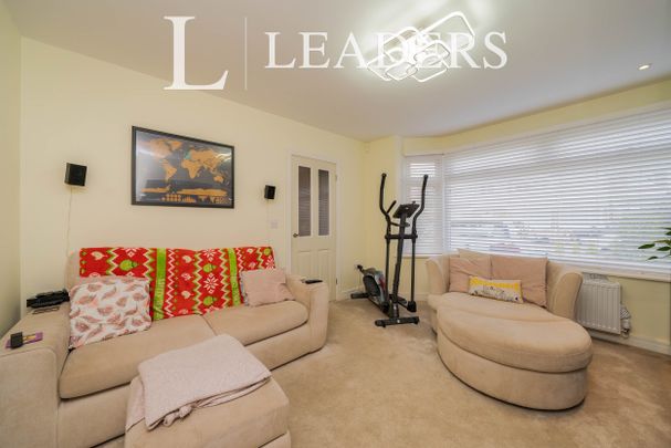 3 bedroom house to rent Lache Hall Crescent, CH4 - Photo 1