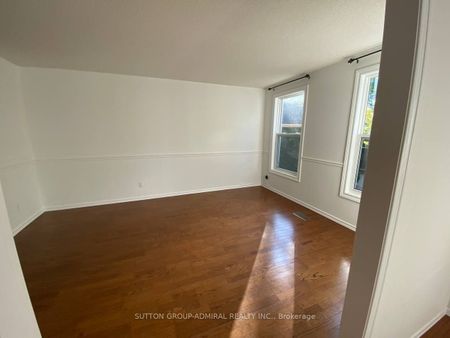 Detached Home For Lease | E8121886 - Photo 3