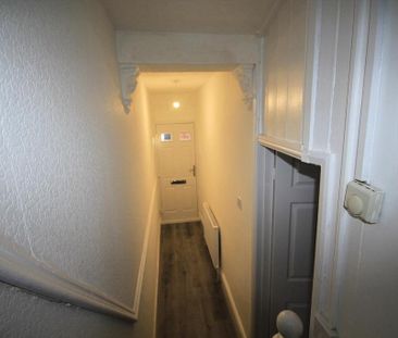 2 bedroom end of terrace house to rent - Photo 1