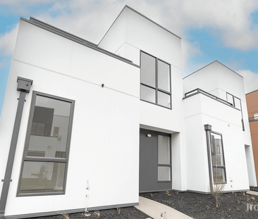 Brand New Townhome in Prime Wollert Location - Photo 1