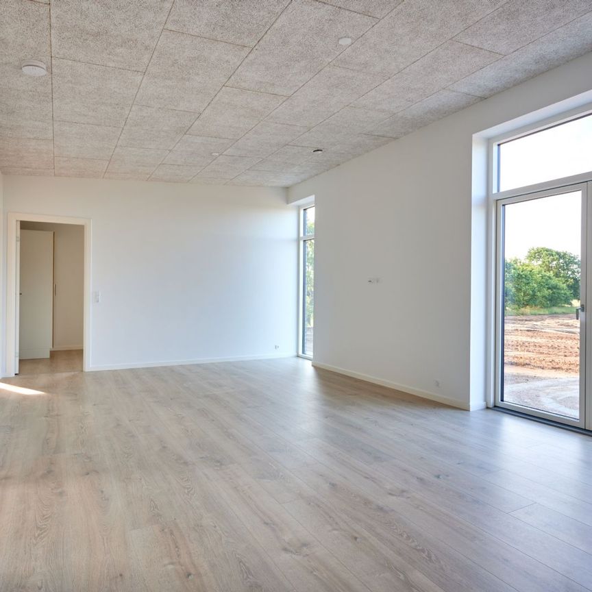 Nymoderne 4-værelses fritliggende bolig i Hjallerup - Photo 1