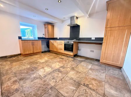 Huddersfield Road, Mirfield - Photo 2