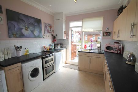 Grosvenor Road, Westcliff On Sea - Photo 5