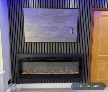 5 bedroom semi-detached house to rent - Photo 3