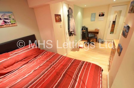 3 Bedroom End Terraced House for rent in William Street - Photo 4
