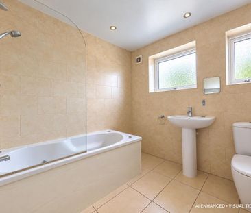3 bedroom semi-detached house to rent - Photo 5