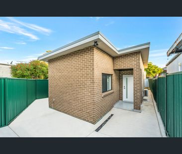 15a Brentwood Street, Fairfield West, NSW 2165 - Photo 6