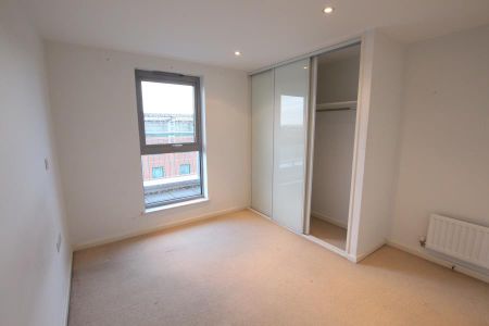 2 bedroom apartment to rent - Photo 2