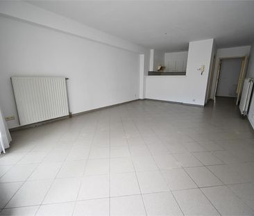 Ongemeubeld 2-slaapkamer appartement aan de zonnekant van de Leopol... - Photo 3