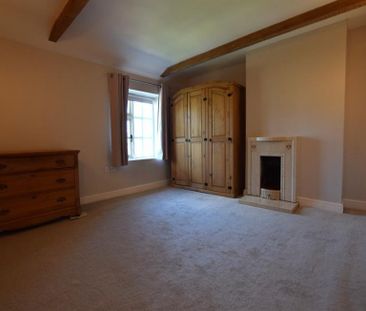 2 Bedroom Terraced To Let - Photo 3